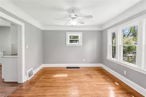 1161 Diagonal Rd, Akron, OH 44307 photo 7