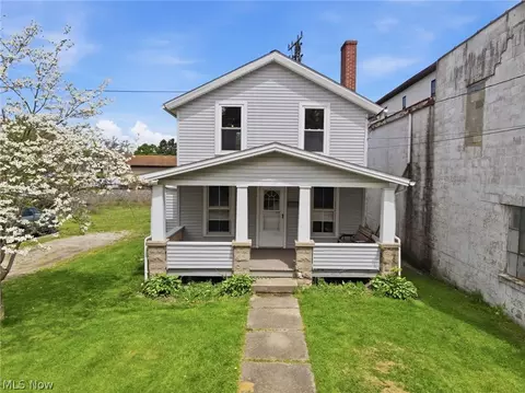 57 W Union St, Geneva, OH 44041