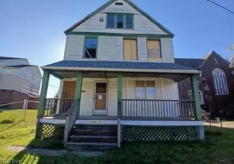 7112 Duluth Ave, Cleveland, OH 44103