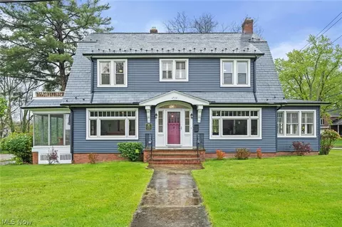 6950 Arlington St, Brecksville, OH 44141