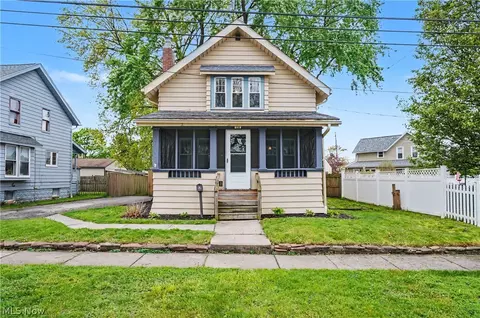538 Stow Ave, Cuyahoga Falls, OH 44221