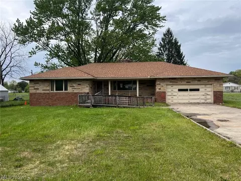 156 Cooper Foster Park Rd W, Lorain, OH 44053