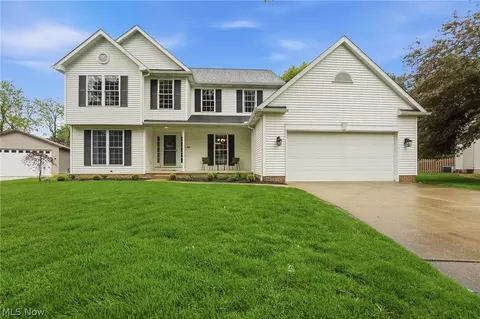 8714 Billendon Cir NW, North Canton, OH 44720