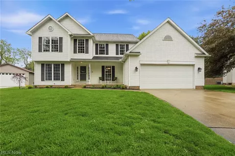 8714 Billendon Cir NW, North Canton, OH 44720