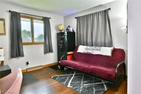 Bedroom - 499 W Harvey St, Struthers, OH 44471 photo 5 of 7