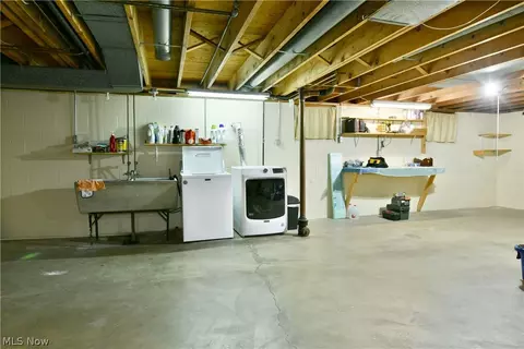 Other - 499 W Harvey St, Struthers, OH 44471 photo 9 of 12