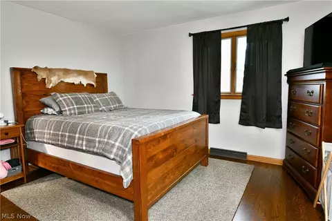 Bedroom - 499 W Harvey St, Struthers, OH 44471 photo 1 of 7