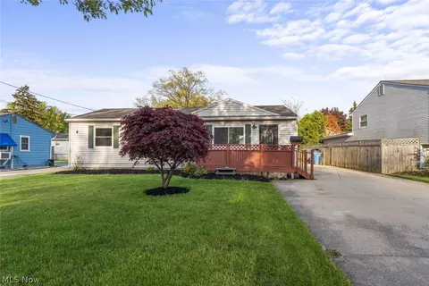 3917 Seneca Ave, Lorain, OH 44055 photo 2