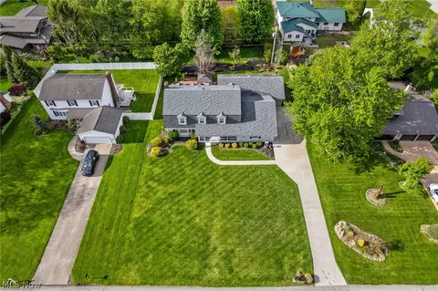 View/Area - 175 Crestview Dr, Elyria, OH 44035 photo 5 of 8