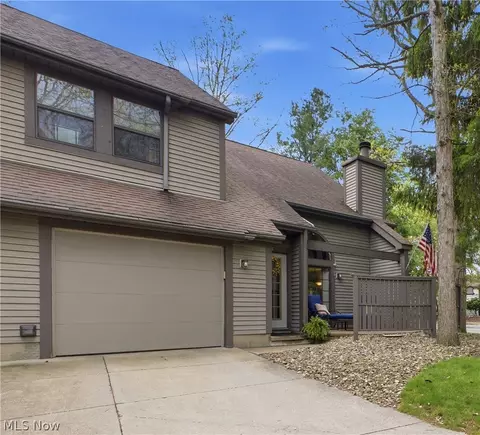 1323 Red Tail Hawk Ct #3, Boardman, OH 44512