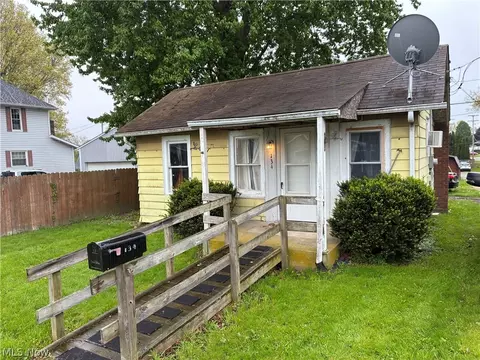 134 Harmon Ave NE, Brewster, OH 44613