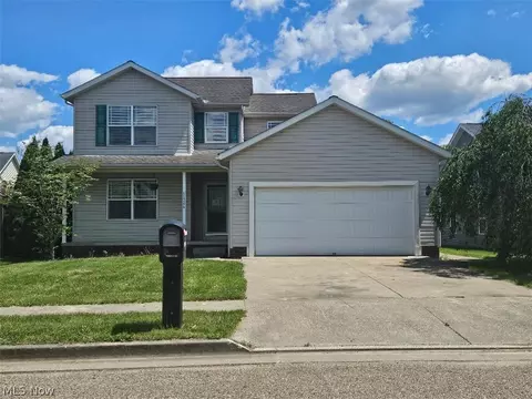 1206 Patriot Pl SW, Massillon, OH 44647