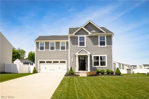 1411 Elizabeth Blvd, Painesville, OH 44077