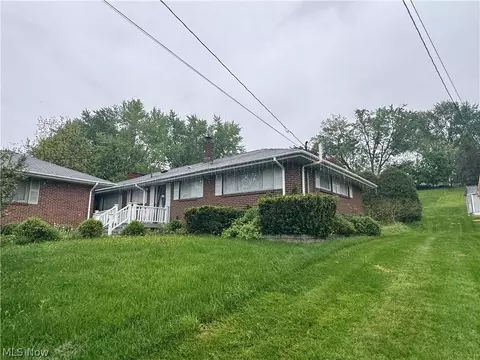 5606 Chandler Ave NW, North Canton, OH 44720