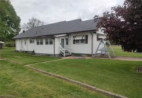 13970 Lincoln Ave, Newcomerstown, OH 43832