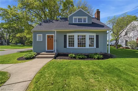 158 35th St NE, Canton, OH 44714