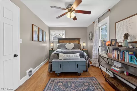 Bedroom - 71 E 219th St, Euclid, OH 44123 photo 1 of 6