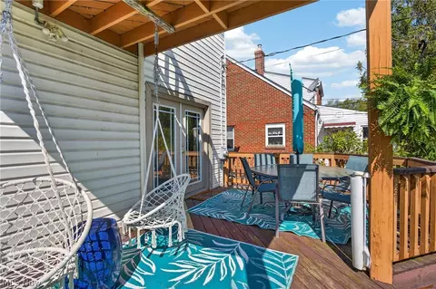 Exterior - 71 E 219th St, Euclid, OH 44123 photo 7 of 12