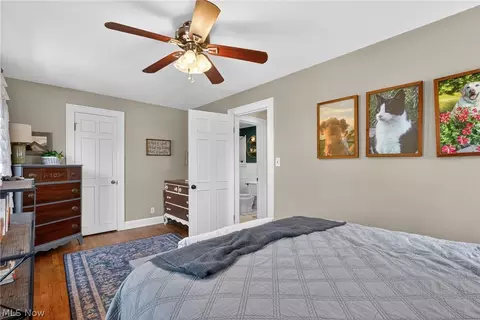 Bedroom - 71 E 219th St, Euclid, OH 44123 photo 2 of 6