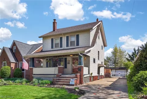 Exterior - 71 E 219th St, Euclid, OH 44123 photo 3 of 12