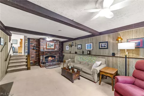 176 Pinewood Dr, Elyria, OH 44035 photo 16