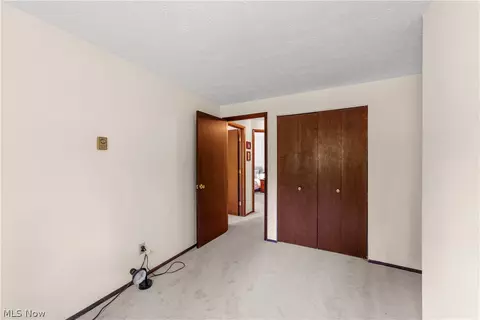 176 Pinewood Dr, Elyria, OH 44035 photo 30