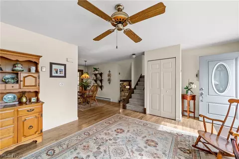 176 Pinewood Dr, Elyria, OH 44035 photo 6