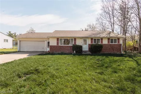 19157 Howe Rd, Strongsville, OH 44136