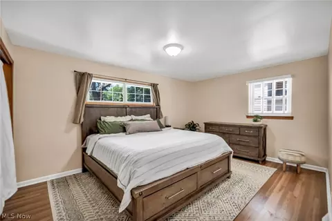 Bedroom - 4827 Maple St, Willoughby, OH 44094 photo 3 of 9