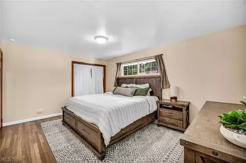 Bedroom - 4827 Maple St, Willoughby, OH 44094 photo 1 of 9