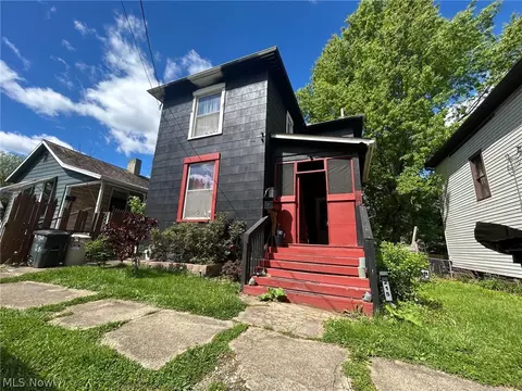 215 Columbia St, Zanesville, OH 43701