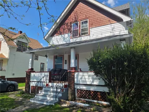10918 Oliver Rd, Cleveland, OH 44111