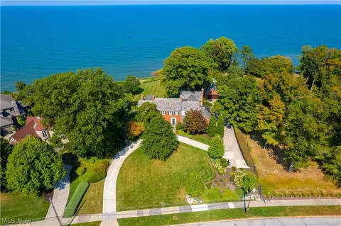 20664 Beach Cliff Blvd, Rocky River, OH 44116