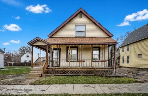 3062 W 51st St, Cleveland, OH 44102