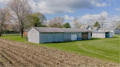 9939 Mapleton St SE, East Canton, OH 44730 photo 22