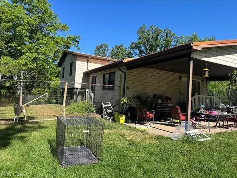 1900 Core Rd, Parkersburg, WV 26104