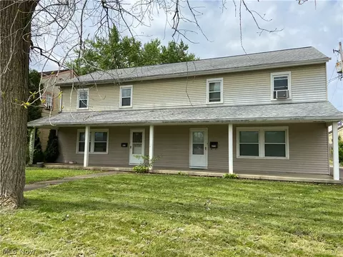 877 Arden Ave, Berea, OH 44017