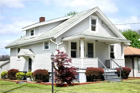 664 Tenney Ave, Campbell, OH 44405