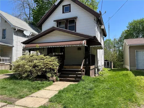 521 Elbon Ave, Akron, OH 44306