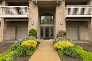 3800 Rosemont Blvd, Fairlawn, OH 44333