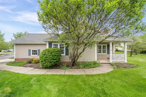 1840 Hickory Ln #27, Broadview Heights, OH 44147