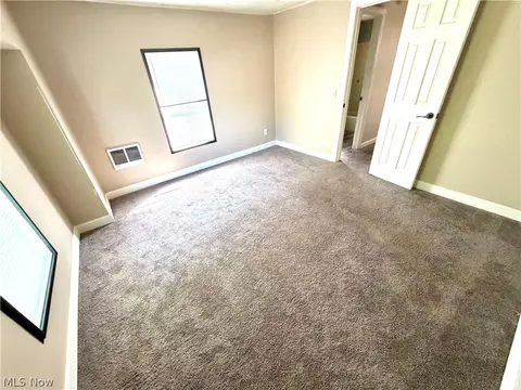 Bedroom - 215 Sheldon Ave, Marietta, OH 45750 photo 1 of 3