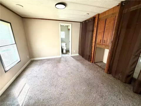 Bedroom - 215 Sheldon Ave, Marietta, OH 45750 photo 3 of 3