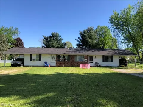 5333 Charm St SW, Canton, OH 44706
