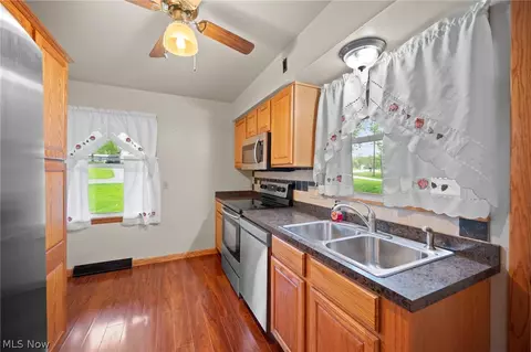 Kitchen - 4001 Park Ave, Rootstown, OH 44272 photo 1 of 3