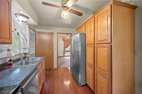Entry Way - 4001 Park Ave, Rootstown, OH 44272 photo 1 of 1