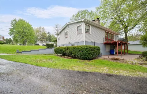 Exterior - 4001 Park Ave, Rootstown, OH 44272 photo 5 of 7