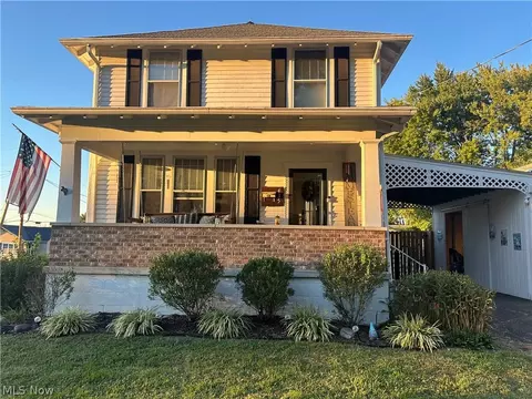 435 Westview Dr, Zanesville, OH 43701