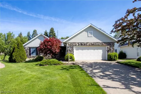 738 Danberry Dr, Wooster, OH 44691