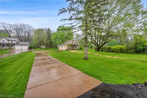 6854 Hillway Ave NW, North Canton, OH 44720